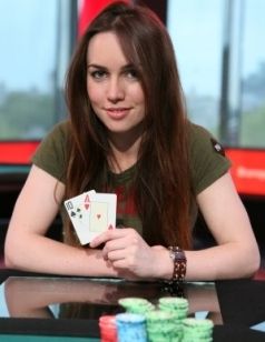 Преубава Британка освои милион евра на покер - 24.04.10 - 19:18